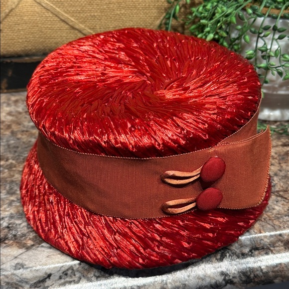 Vintage Red Fisk Hat - Picture 6 of 9